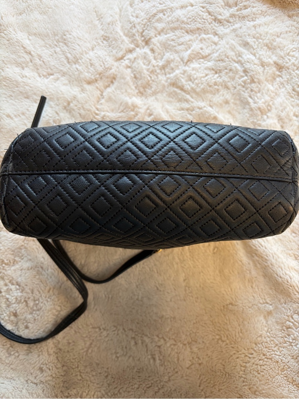 Tory Burch black quilted leather Crossbody purse size small - Picture 6 of 8